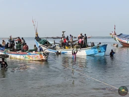 Excursions Sénégal Arrivée des pêcheurs à Mbour - Image 5